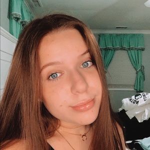 Meet your Posher, Molly